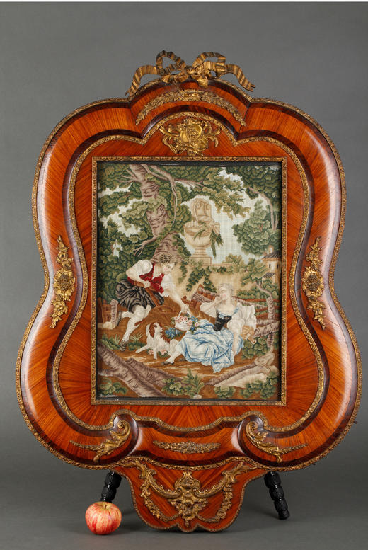 独角鹿西洋古董家居摆件欧洲玫瑰木画框田园爱恋主题刺绣画一对 商品图2