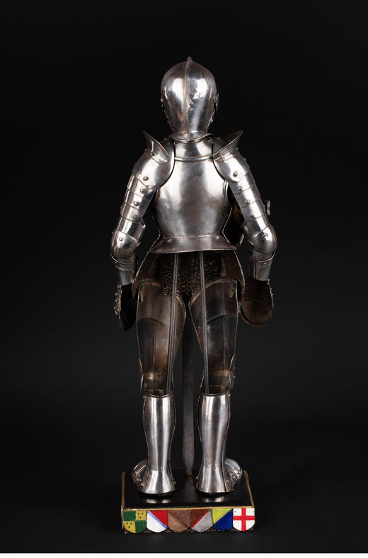 独角鹿西洋古董英国出品中世纪骑士佩长剑斗盾全身板甲模型摆件 商品图4