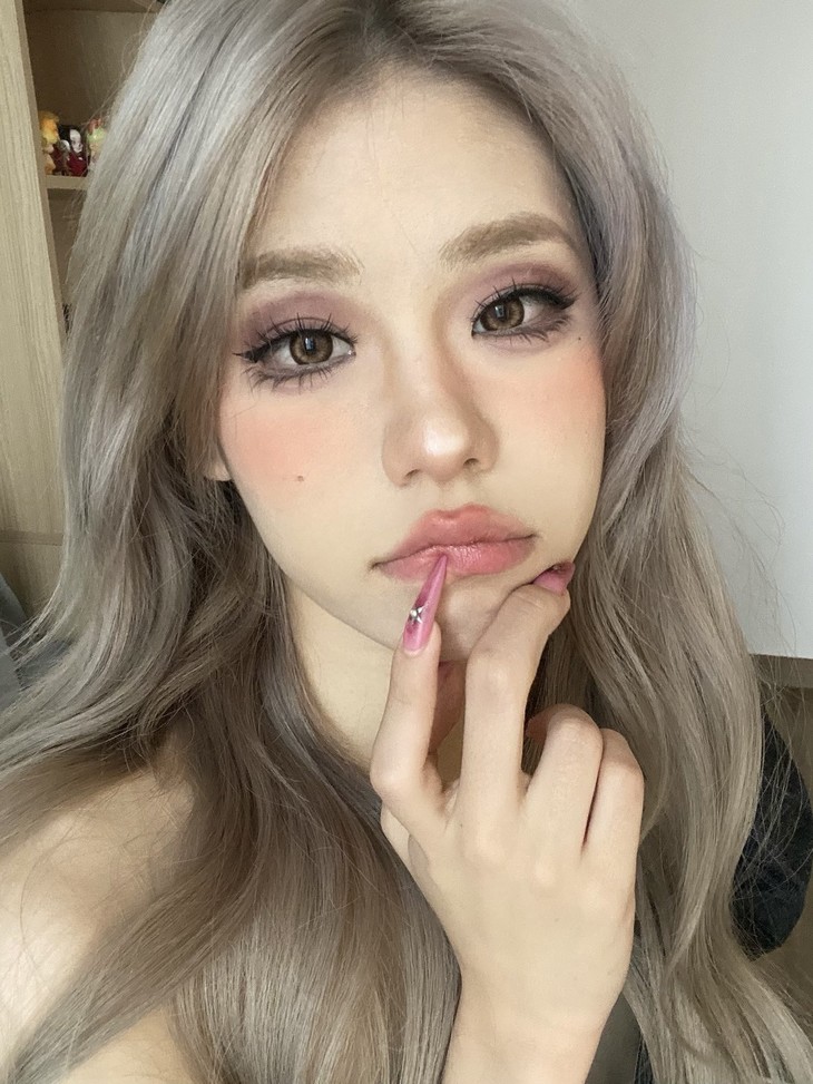 Hanawink年抛隐形眼镜 花元宇宙14.5mm 1副/2片-VVCON美瞳网14