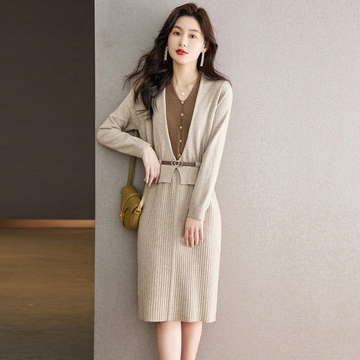 韩版温柔风，假两件套包臀针织连衣裙CC-22-3678 商品图0