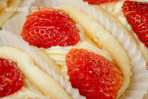 草莓奶油抱抱卷 商品图2