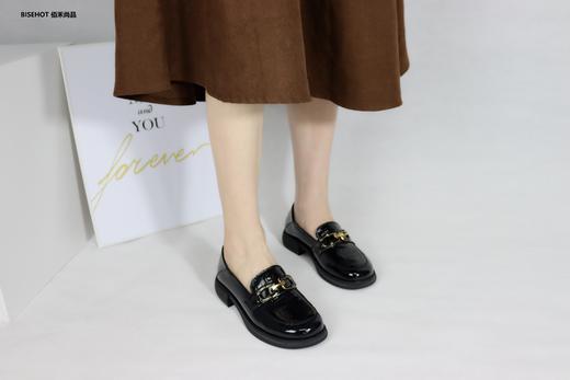 新品漆皮平底舒适乐福鞋963B23642 商品图1
