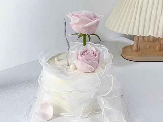 ins简约玫瑰-鲜果奶油蛋糕 商品图0