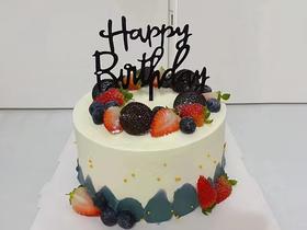 冰淇淋-水果蛋糕