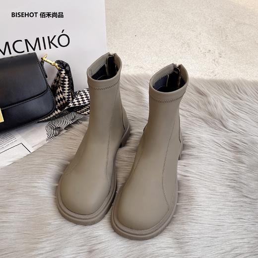 新品薄绒圆头特材时尚百搭矮靴909B25542 商品图3