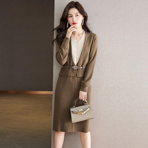 韩版温柔风，假两件套包臀针织连衣裙CC-22-3678 商品图1