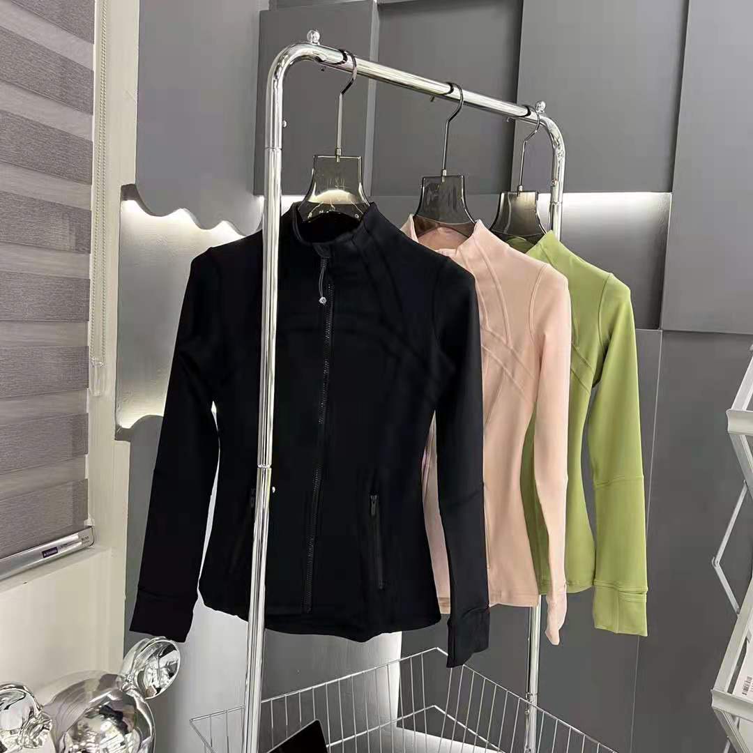 lulu女士运动夹克4码（105-115斤）