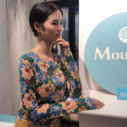 爆款好货 圆领长袖-青荷池 商品图0