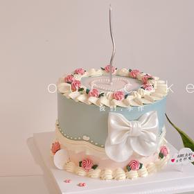 爱心复古蝴蝶结蛋糕-低糖处理无添加