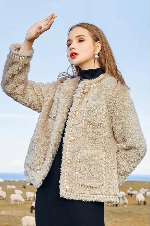 MEETLADY/米莱达 名暖风毛毛短外套 10732 商品图0