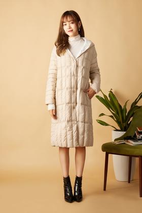 ESTELLICA 米色羽绒长款外套 10576