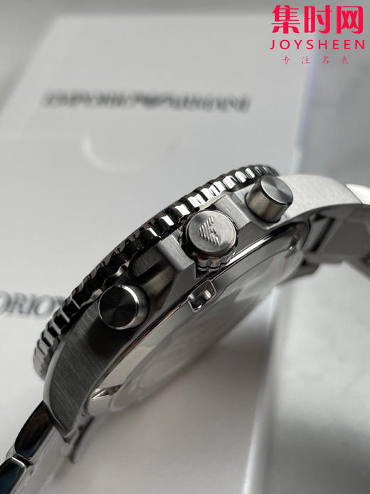 原单阿玛尼ARMANI AR11360 男士腕表
机芯：进口石英机芯 商品图4