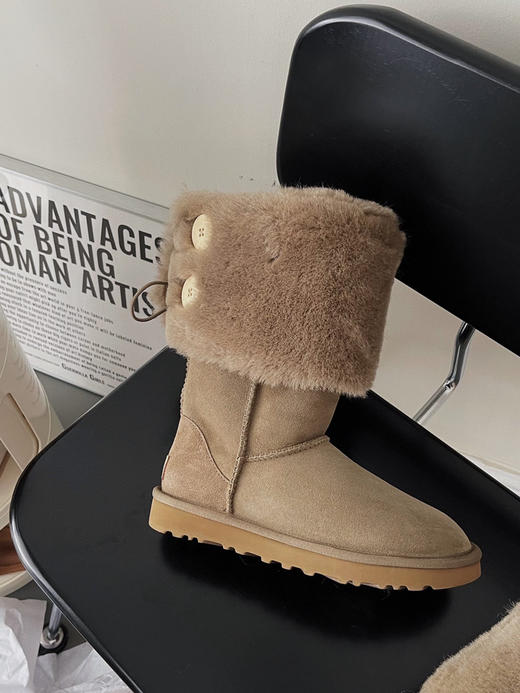 Ugg小千颂伊两穿纽扣中筒靴-羚羊棕 商品图3