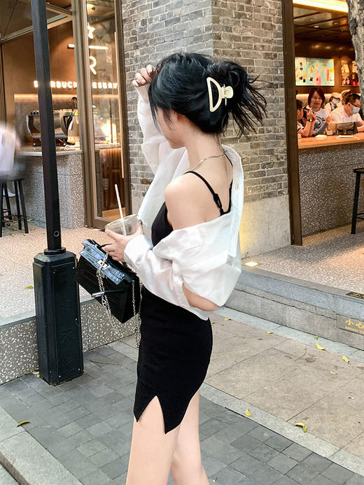 <曾小咸推荐>巨折清仓秒杀，稀有现货24小时发【仅限今日】  白色短款衬衫薄款微透 商品图5