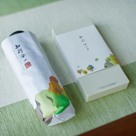 羽诗制造出品 拨心弦套装阳明系列口袋伞指甲套文创礼盒 商品图0