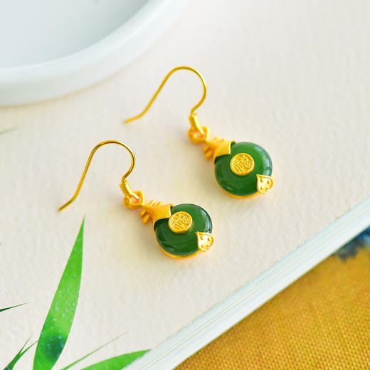 JX12279-6新款中式银镀金福字琵琶镶平安扣和田碧玉耳坠 商品图3