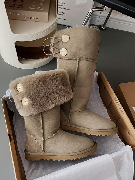 Ugg小千颂伊两穿纽扣中筒靴-羚羊棕 商品图5