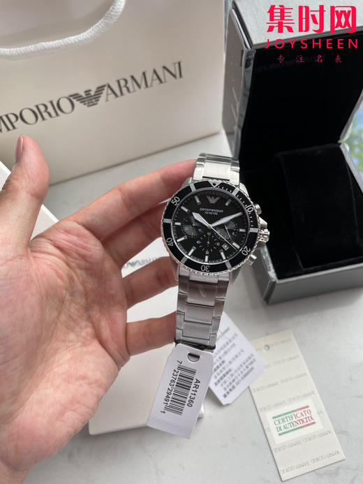 原单阿玛尼ARMANI AR11360 男士腕表
机芯：进口石英机芯 商品图3