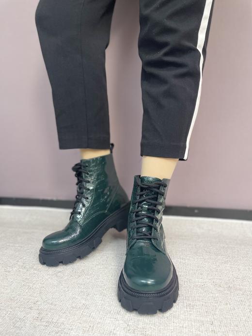 西村名物2021年秋冬爆款纯色简约学院百搭帅气显瘦英伦风单绒马丁靴女皮靴X21DS44361 商品图5
