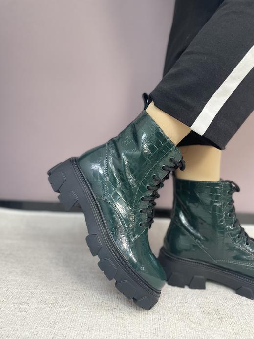 西村名物2021年秋冬爆款纯色简约学院百搭帅气显瘦英伦风单绒马丁靴女皮靴X21DS44361 商品图4