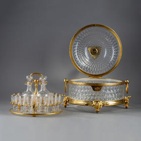 独角鹿西洋古董法国著名工坊古典叶纹铜鎏金水晶烈酒箱酒具套件