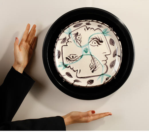 独角鹿西洋古董毕加索与Madoura工坊合作装饰陶盘交织的四面孔 商品图1