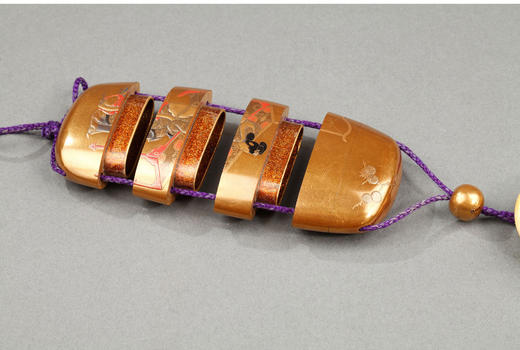 独角鹿西洋古董日本明治时期芝山象嵌根付金漆莳绘五段印笼 商品图2