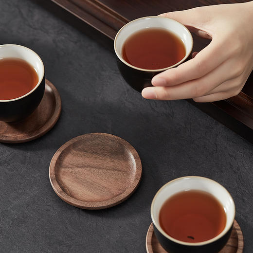 初心| 实木茶杯垫套装6个+收纳架黑胡桃木 商品图6