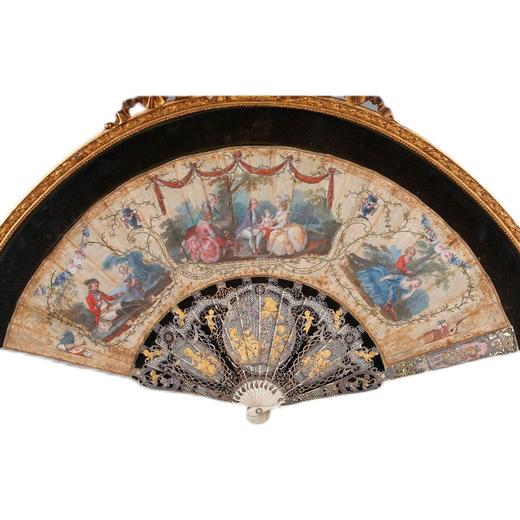 独角鹿西洋古董法国贵族游园主题丝绸扇面镂空鎏金扇骨折扇摆件 商品图4