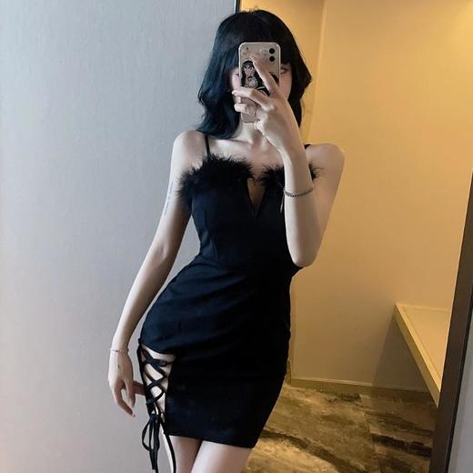 秋季网红性感辣妹绑带毛毛露背短裙圣诞节修身显瘦吊带包臀连衣裙 商品图2