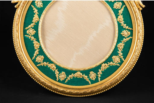独角鹿西洋古董法国路易十六风铜鎏金浮雕镶嵌绿色天鹅绒圆形相框 商品图3