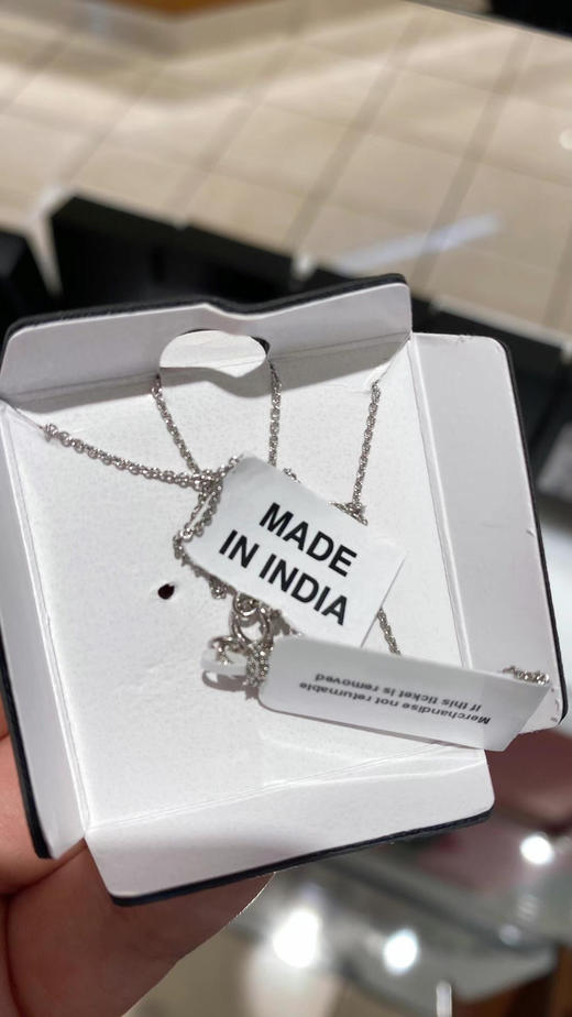 梅西百货商场自有品牌，真钻石💎雪花❄️项链和耳钉，纯银配件 商品图3