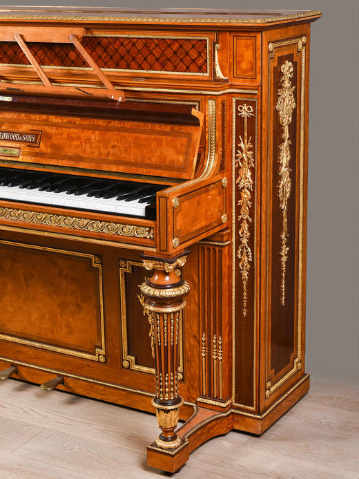 独角鹿西洋古董钢琴名坊与林克家具工坊联合铜鎏金雕檀木立式钢琴 商品图2