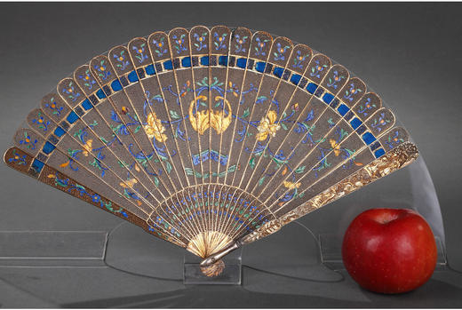 独角鹿西洋古董中国手绘缠枝莲装饰珐琅银镀金累丝烧蓝扇骨折扇 商品图1
