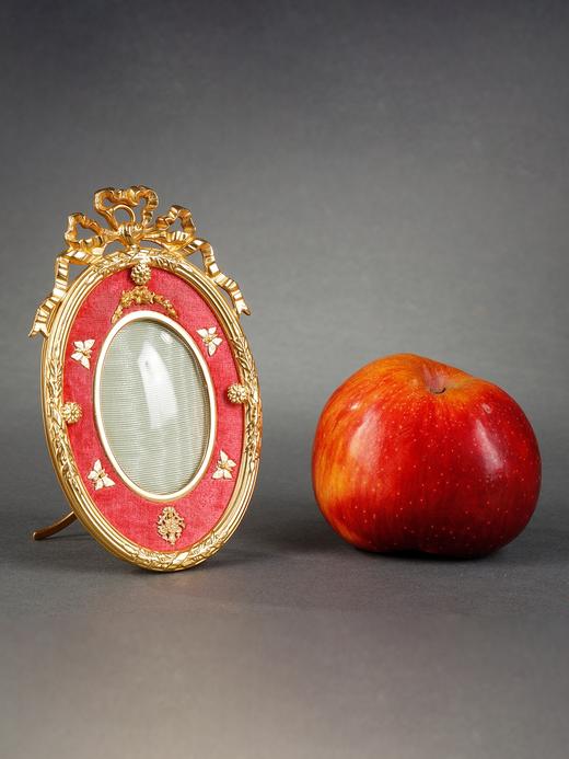 独角鹿西洋古董路易十六风格铜鎏金修饰玫粉色天鹅绒面椭圆形相框 商品图1