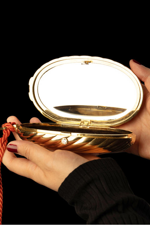 独角鹿西洋古董意大利宝格丽18K金镶嵌钻石椭圆形女士晚宴包 商品图3