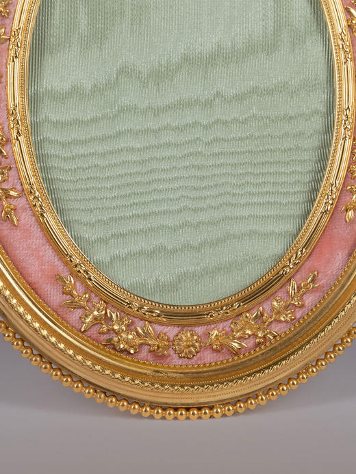 独角鹿西洋古董路易十六风缎带花卉铜鎏金粉色天鹅绒面椭圆形相框 商品图3