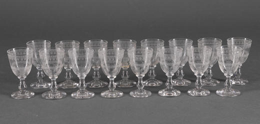 独角鹿西洋古董黑木细木镶嵌黄铜母贝烈酒箱配套水晶酒瓶酒杯酒具 商品图4