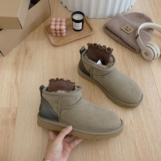 UGG2022新款周冬雨后亮包-羚羊棕 商品图1