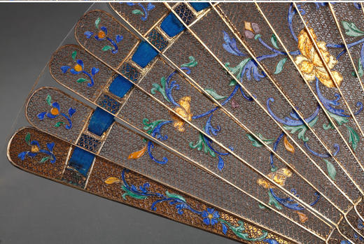 独角鹿西洋古董中国手绘缠枝莲装饰珐琅银镀金累丝烧蓝扇骨折扇 商品图3