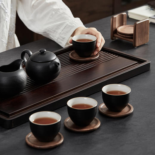 初心| 实木茶杯垫套装6个+收纳架黑胡桃木 商品图2
