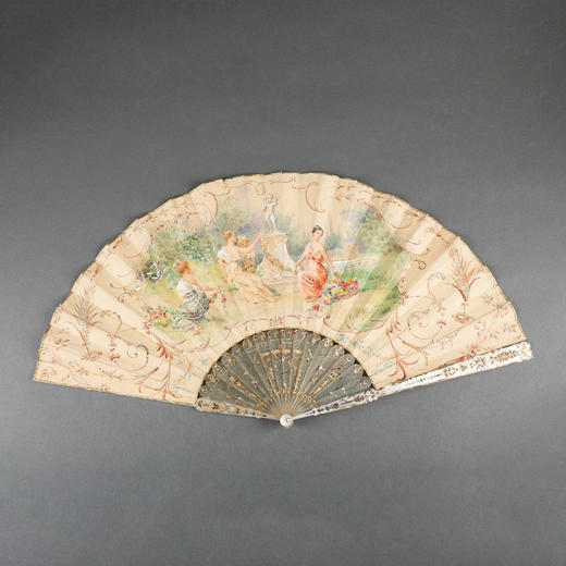 独角鹿西洋古董法国Ameile Guihem镂雕母贝扇骨手绘美人折扇  商品图0