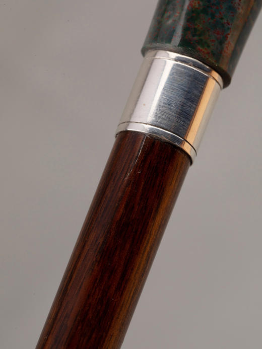 独角鹿西洋古董欧洲出品血滴石杖柄银质杖圈修饰硬木杖身古董手杖 商品图3