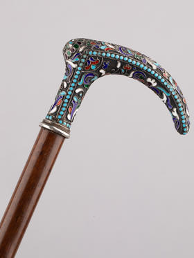 独角鹿西洋古董俄罗斯花叶纹样彩色珐琅银质杖柄硬木杖身古董手杖