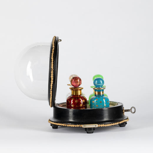 独角鹿西洋古董法国拿破仑三世时期出品四色欧泊水晶香水瓶套件 商品图3