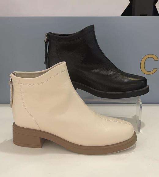 2楼康莉COMELY女鞋2022冬季新款休闲舒适加厚软底百搭短靴 商品图0