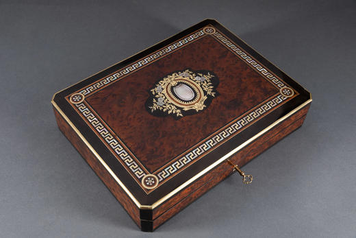 独角鹿西洋古董拿破仑三世时期游戏盒毛刺木木制细木镶嵌母贝黄铜 商品图4