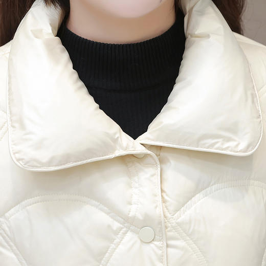 QYM 23853-Y时尚羽绒服纯色休闲外套气质优雅外套 商品图4