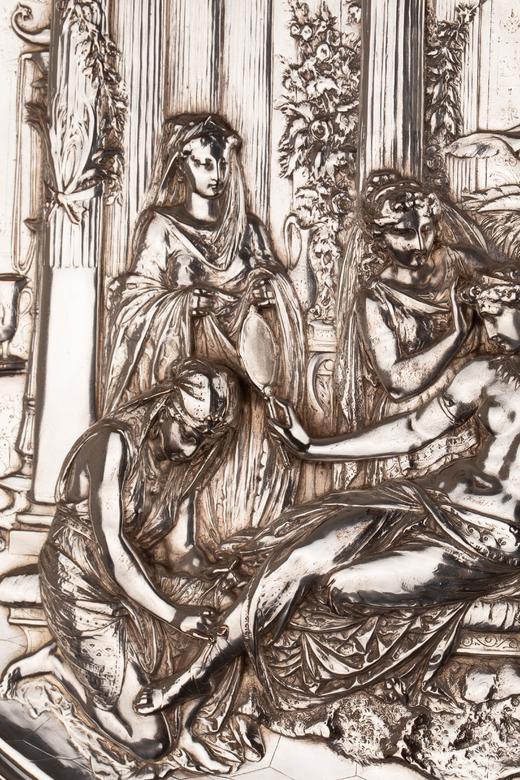 独角鹿西洋古董维多利亚时期英国Elkington工坊圆形镀银盾牌 商品图3