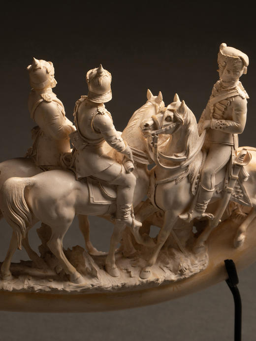 独角鹿西洋古董奥匈帝国精雕海泡石国王与军臣镶嵌琥珀烟斗带原盒 商品图3